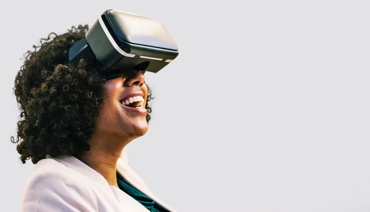 Opportunities in Virtual and Augmented Reality for Marketers Opportunities in Virtual and Augmented Reality for Marketers