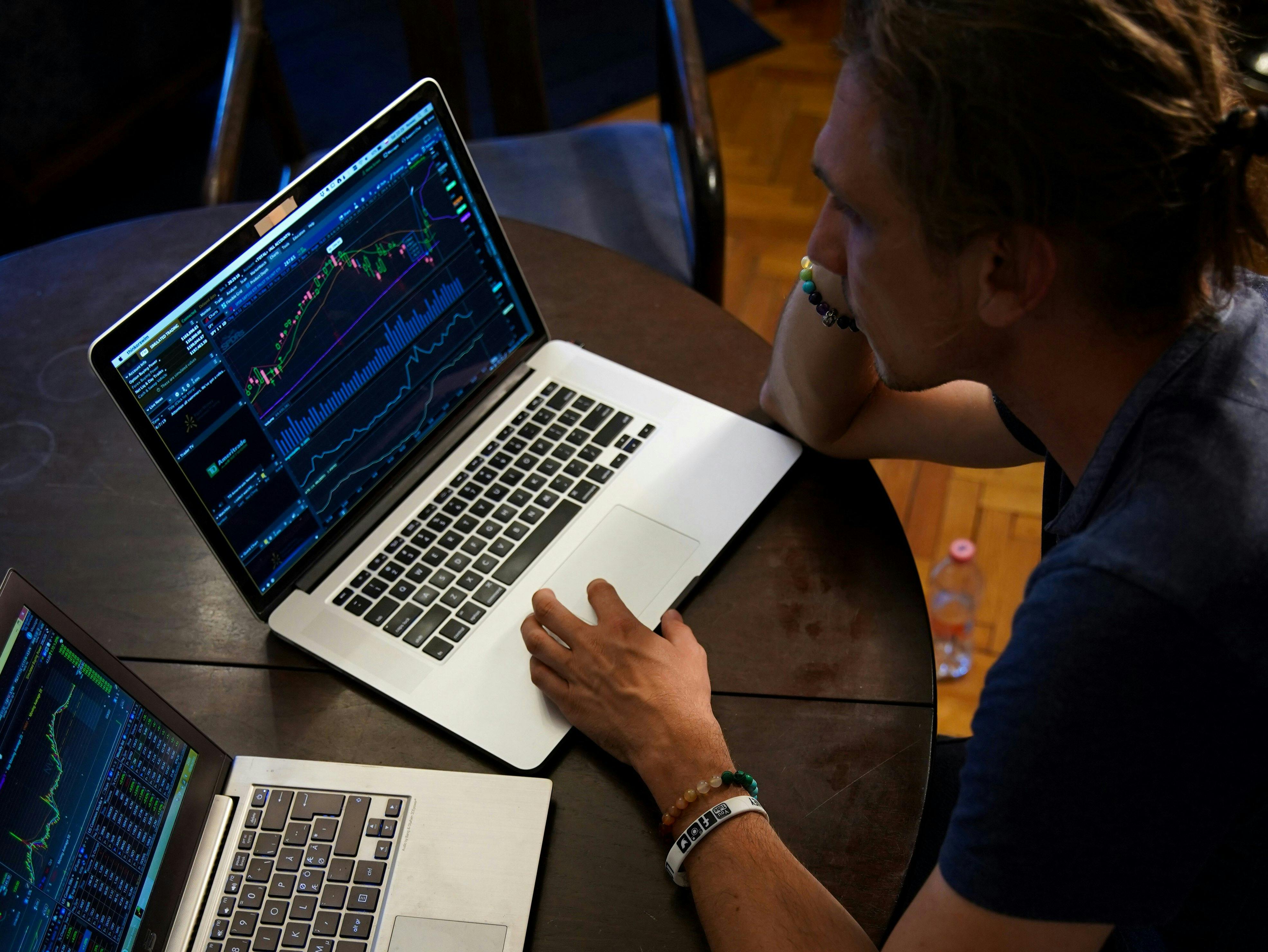 Indies have the edge when helping clients make decisions based on data