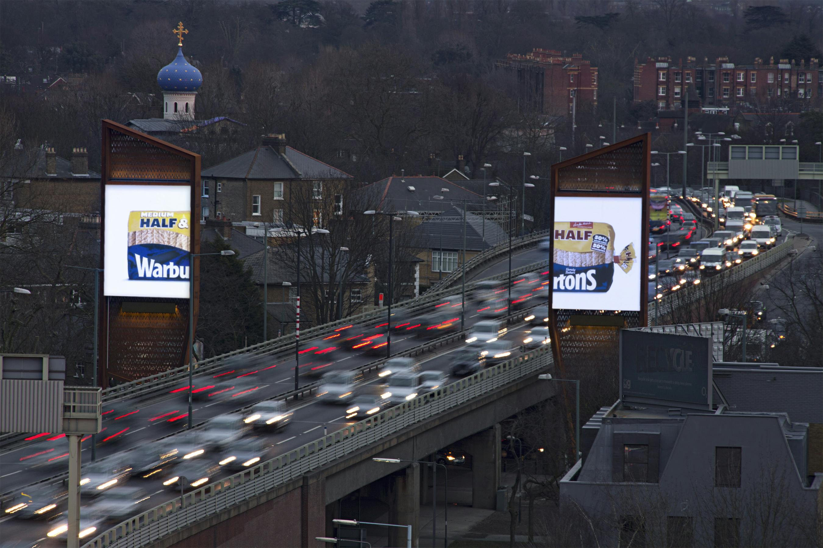 The Drum Warburtons’ Half And Half Promoted Through Splitmedia Ads