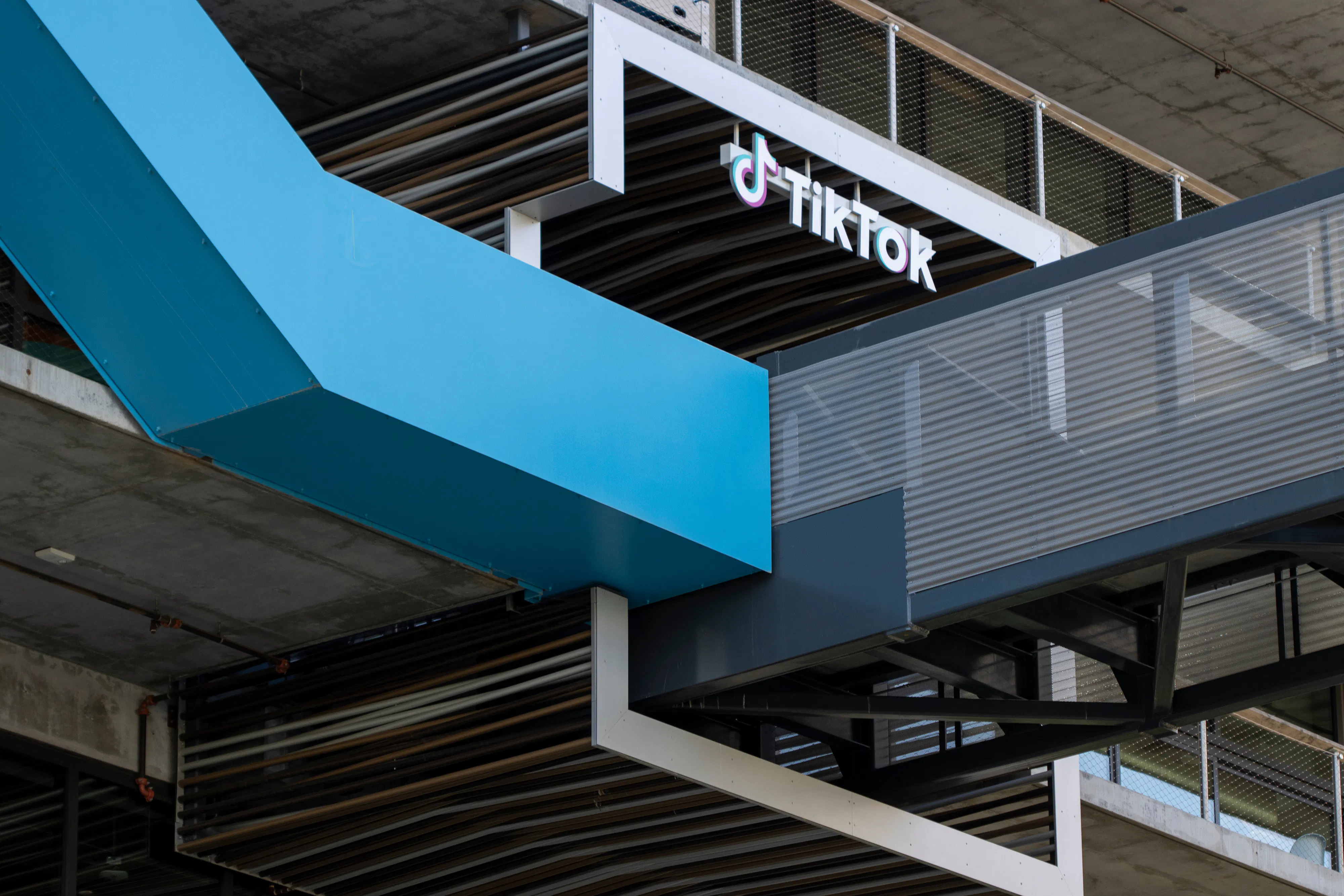The Drum's Daily Briefing: TikTok AI suite enhances ads & WPP integrates Claude AI - Vimarsana News