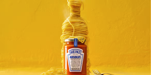 Jar of Heinz sauce and pasta 