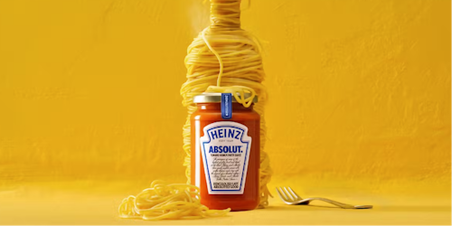 Jar of Heinz sauce and pasta 