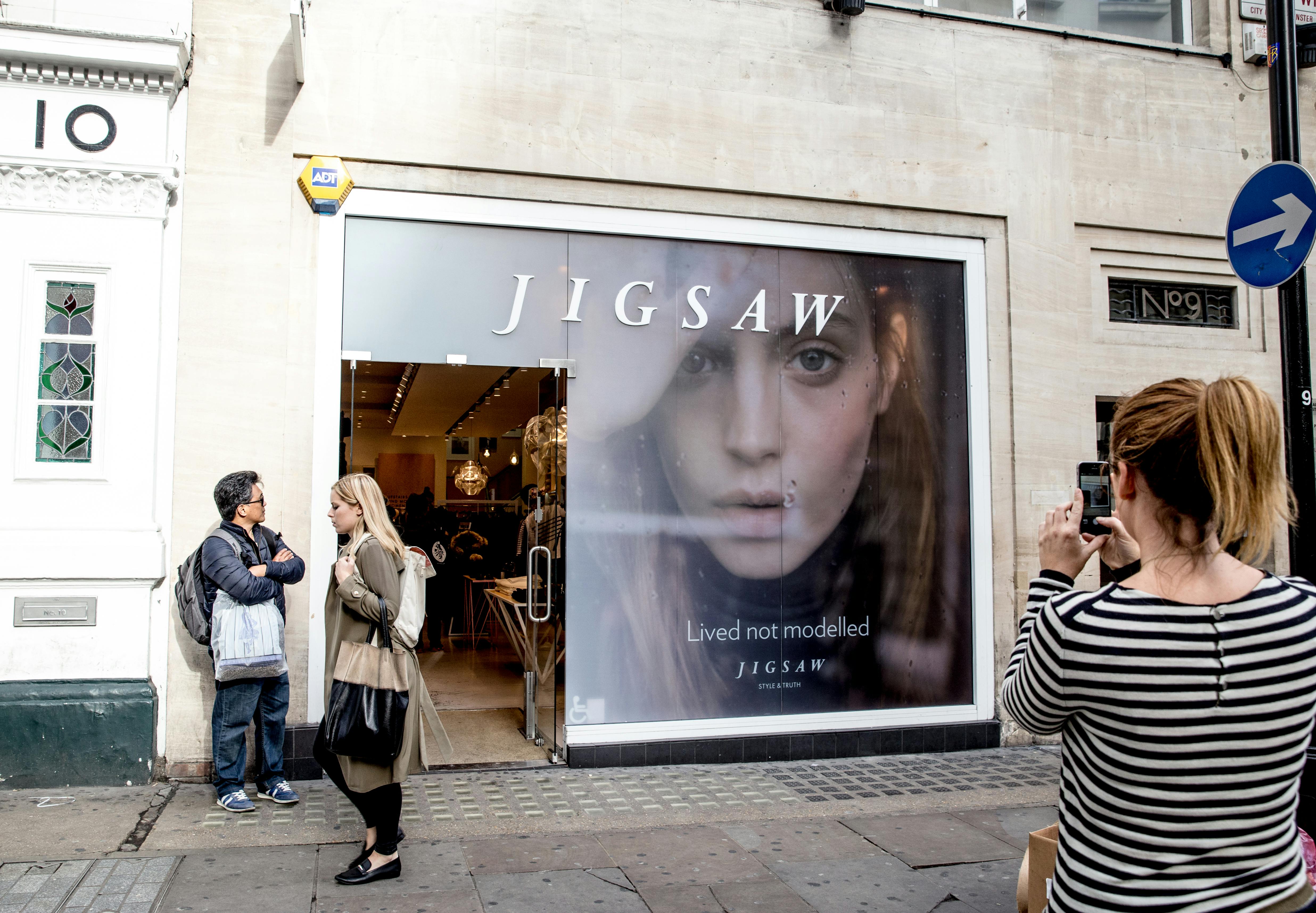 Creative Works Jigsaw Lived Not Modelled By The Corner The Drum