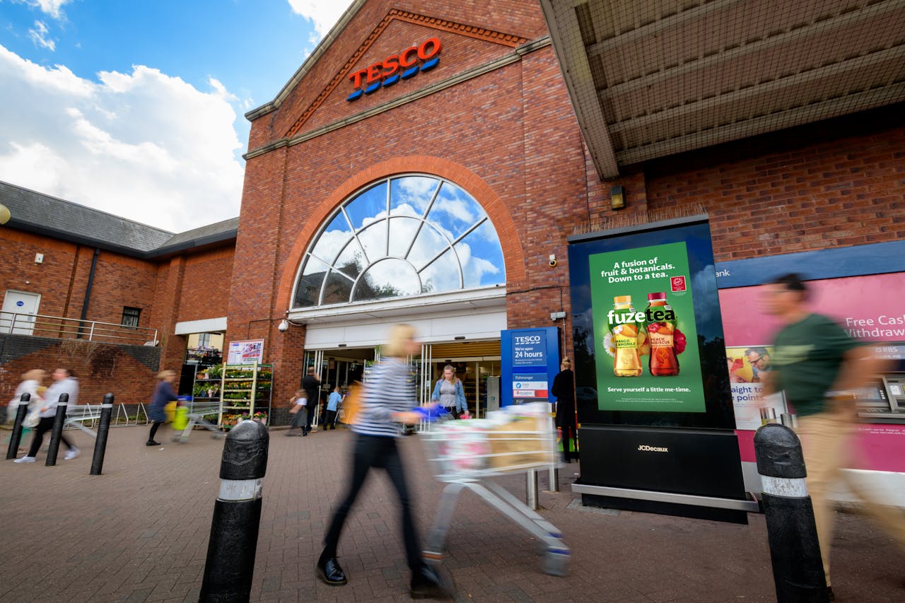 Tesco’s retail OOH display network hits 500 screens | The Drum