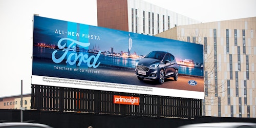 Ford gets creative with its Fiesta model by creating a responsive billboard