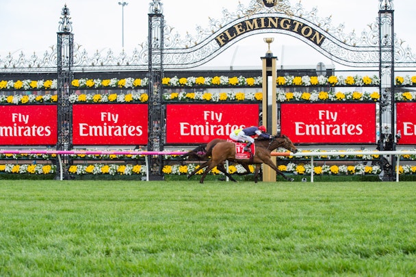 Twitter Australia expands partnership with Victoria Racing Club to live stream Emirates Melbourne Cup with live content