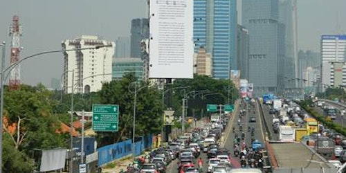Go-Jek leverages traffic jams in Jakarta to roll out its out of home campaign