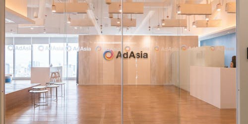 adasia adasia