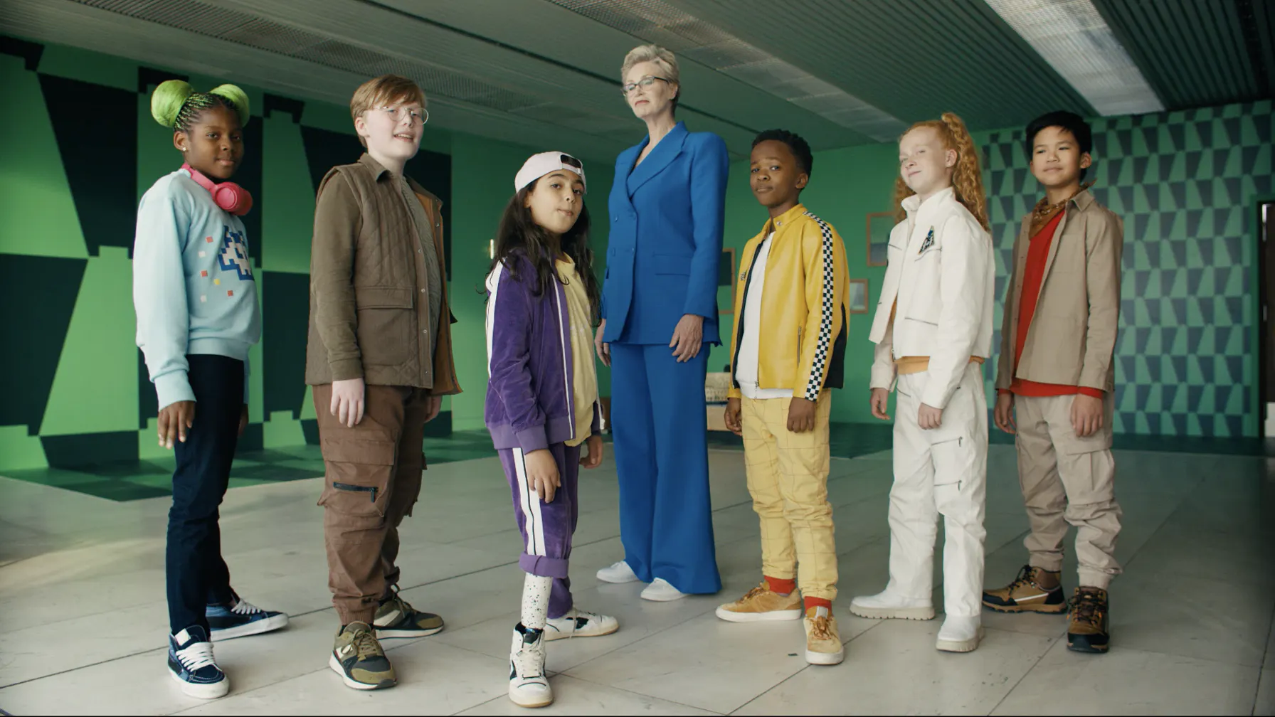 Jane Lynch Stars As Work-obsessed CEO In Playful Lego Ad - Vimarsana News