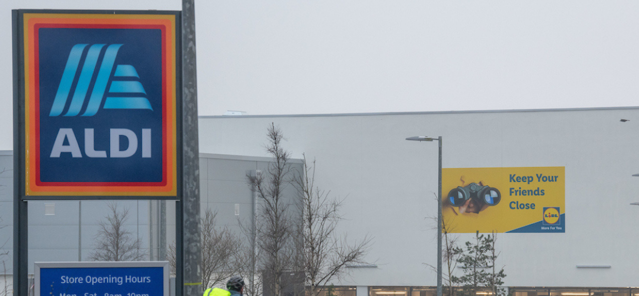 Zeeziekte ga sightseeing Laag Lidl Trolls Aldi With 'keep Your Friends Close' Poster | The Drum