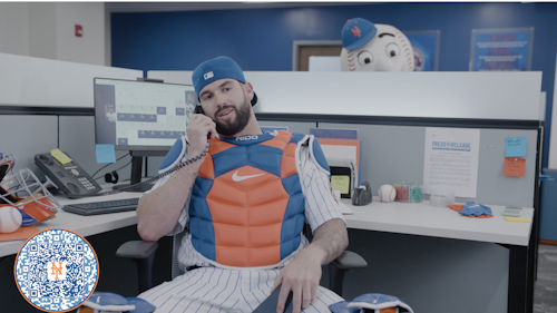 Mets catcher Tomas Nido on the phone