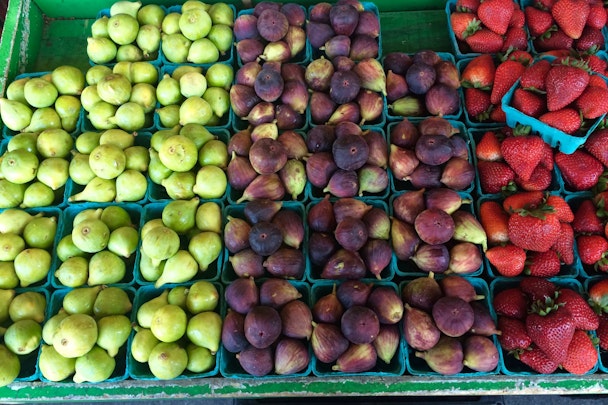 An array of differently coloured fruits.