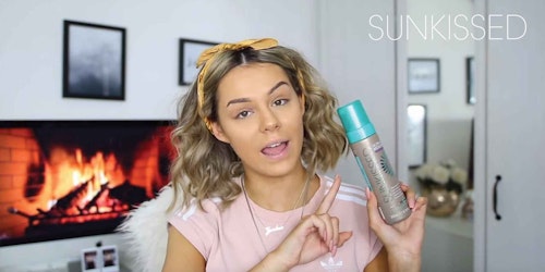 YouTuber Jordan Lipscombe presents Sunkissed to her followers.