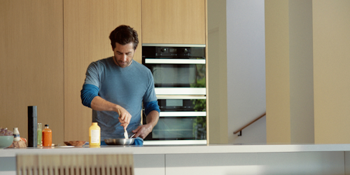 Jake Gyllenhaal making JUST Egg in his kitchen