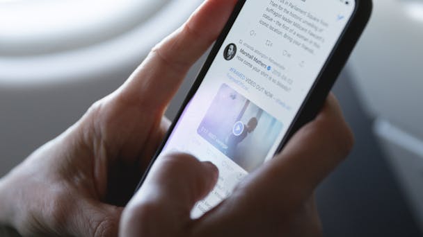 Person using Twitter Person using Twitter