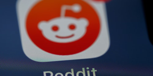The Reddit logo