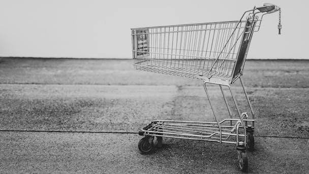 An abandoned shopping cart An abandoned shopping cart