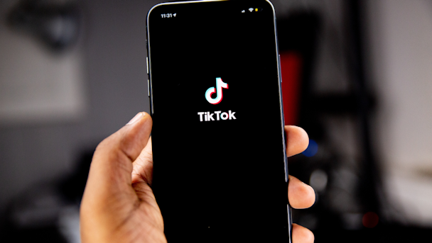 TikTok marketing on mobile