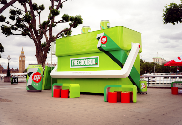 7UP beams in giant coolbox on London Southbank 