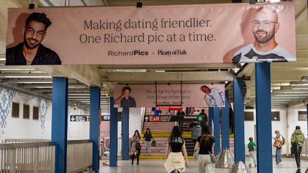 'richard pic gallery' in the subway