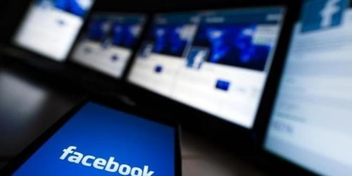Facebook to fund 80 UK trainee local news journalists from £4.5m pot