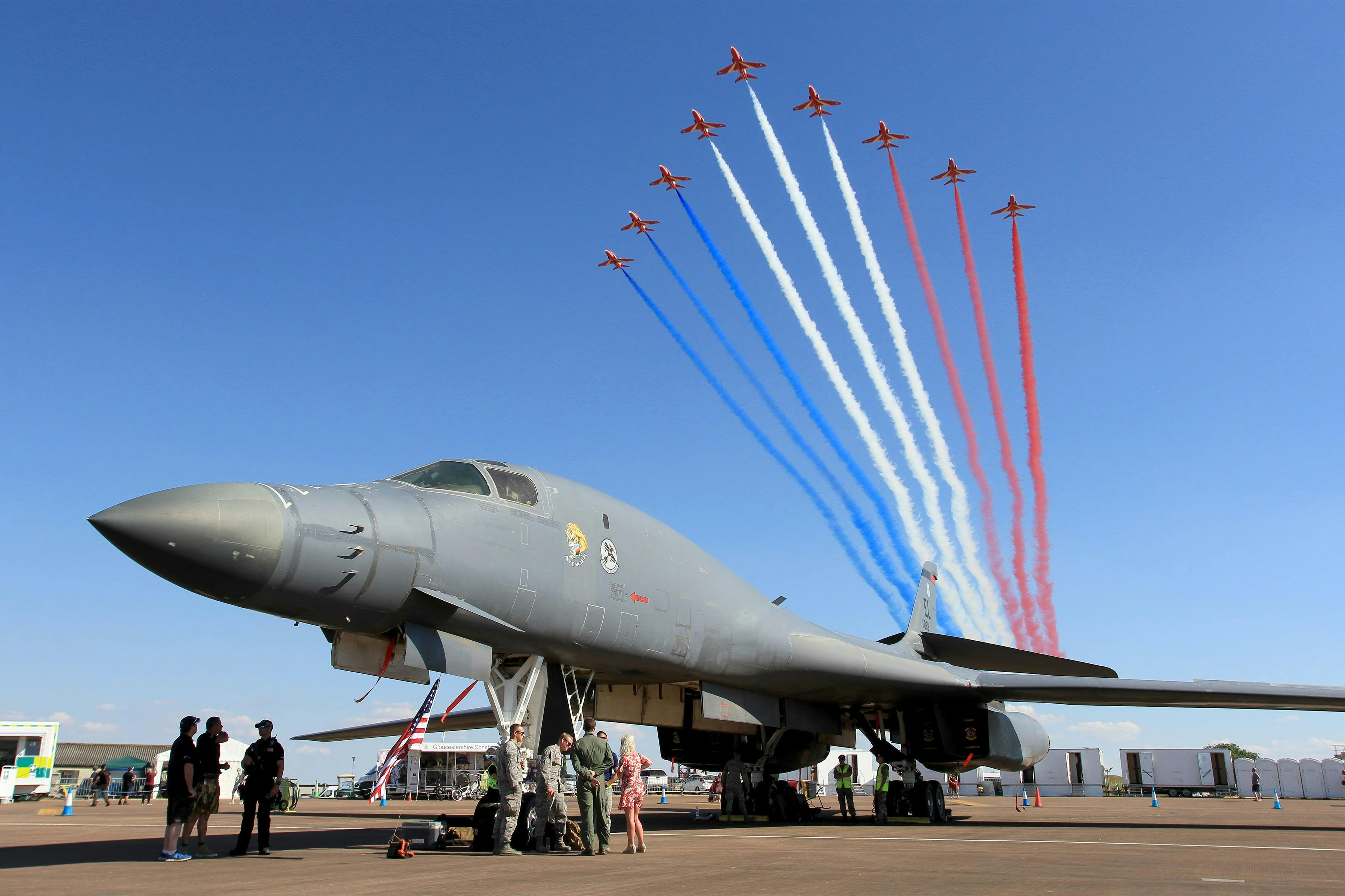 Royal International Air Tattoo Appoints Creative Agency PinPoint Media   B 1b Lancer 85 0069 Usaf Red Arrows Riat 18 Pf022 Min 