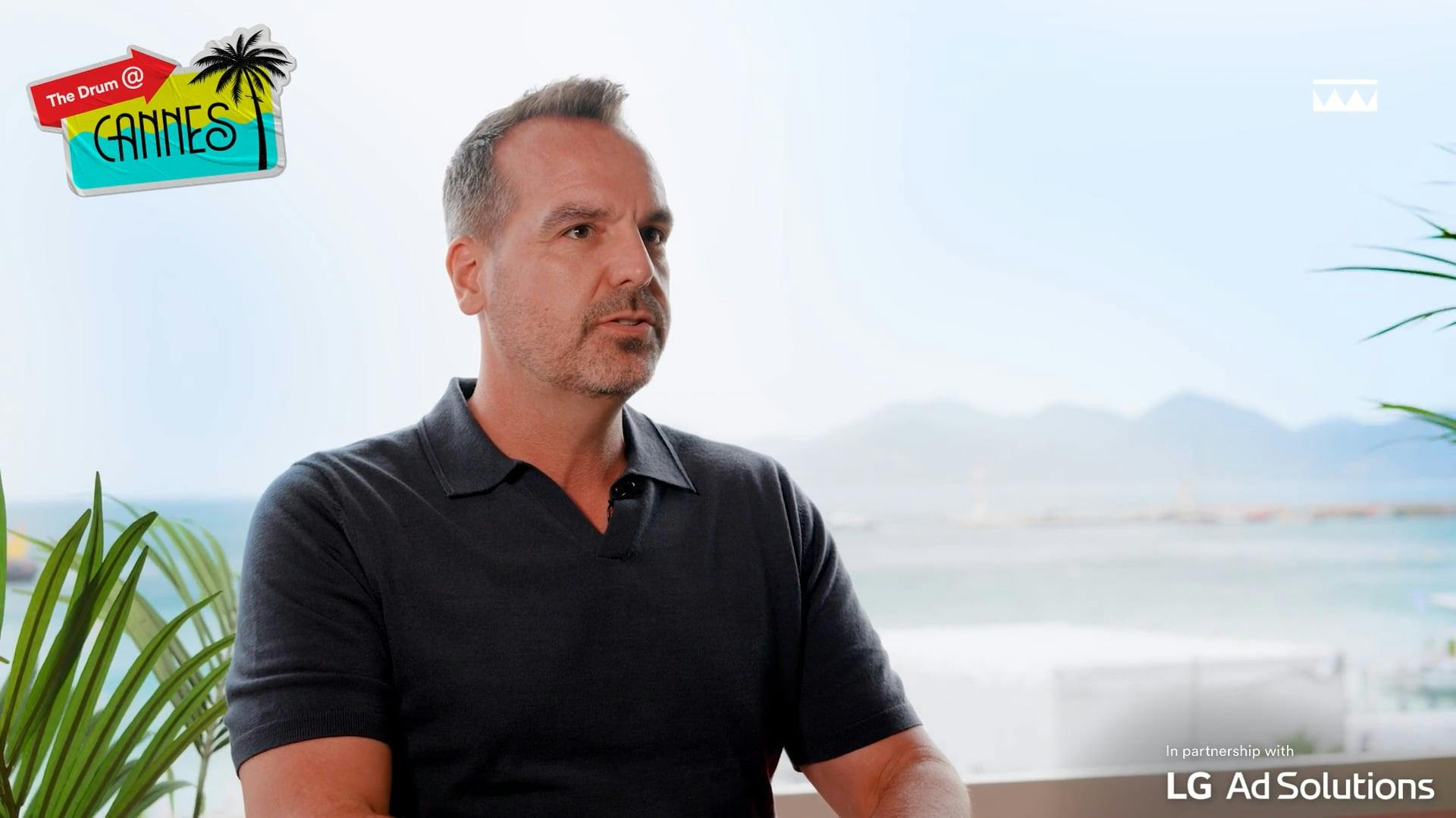 The future of advertising: integrating creativity and technology