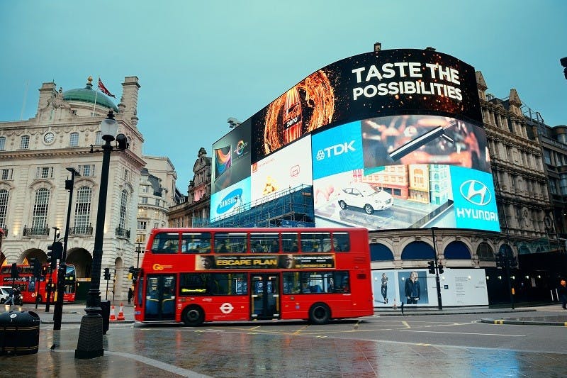 DOOH Advertising How Can Marketers Maximize The Opportunities In 2024   Outdoor Led Screens 